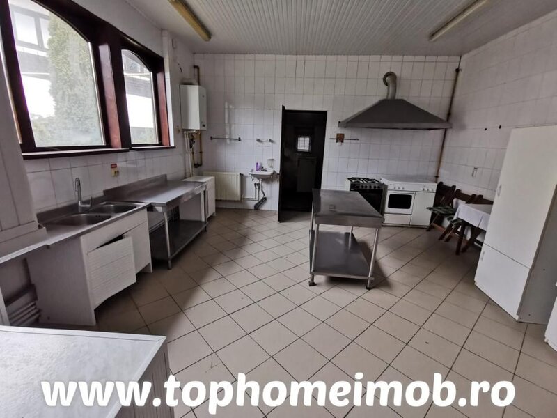 Breaza, pensiune 16 camere cu restaurant, oportunitate,